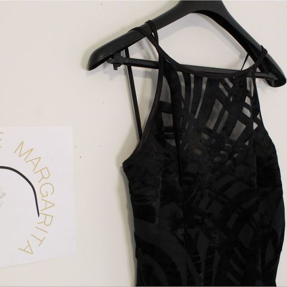 Like new black dress 6/8 velvet details maxi sexy - Picture 5 of 12